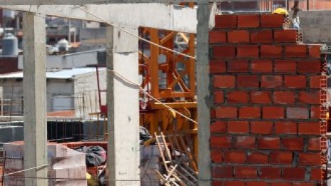 Инвестициите в жилищно строителство в Гърция са намалели с 96% за десет години