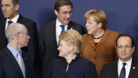 Лидерите на ЕС временно прекъснаха преговорите за бюджета