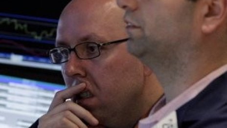 Dow Jones надмина 12 000 пункта 