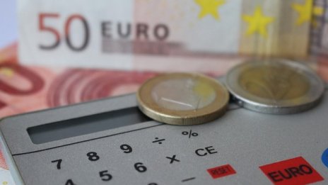 МВФ предупреди, че световната задлъжнялост е рекордно висока