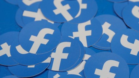 С 2 млрд. потребители Facebook може да използва предимствата си нечестно