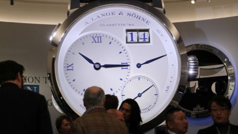 Richemont изненада със спад на приходите от часовници