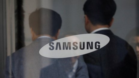 Samsung призова южнокорейските си партньори да се запасят с японски компоненти