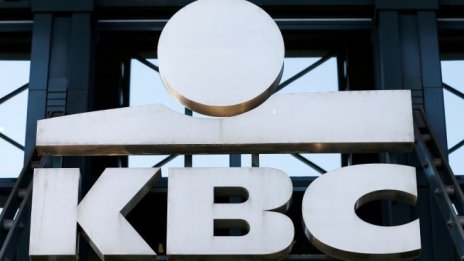 KBC придобива "Райфайзенбанк България"*