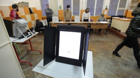 Приключи изборният ден зад граница