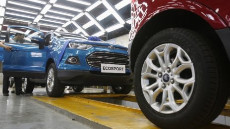 Защо класическите седани губят популярност?