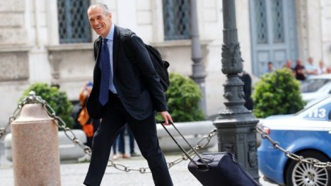 Германският бизнес посрещна с облекчение отхвърлянето на евроскептиците в Италия