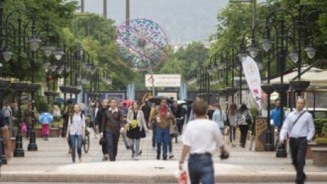 След пандемията: Местни търговци се местят от молове на търговски улици