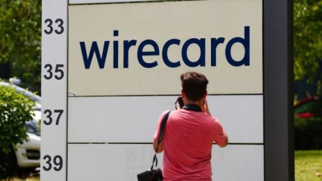 Германски депутати искат разширяване на разследването на EY заради Wirecard