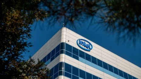 Лидерът на Intel ще пътува до Европа за среща с властите в ЕС