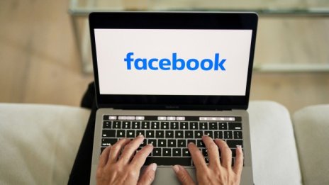 Facebook променя рекламните си инструменти преди нововъведенията на Apple