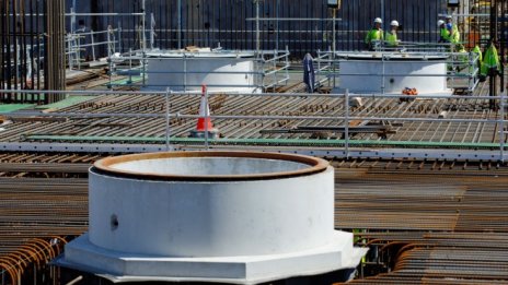 ОАЕ свързаха първия ядрен реактор на арабския свят със захранващата си мрежа