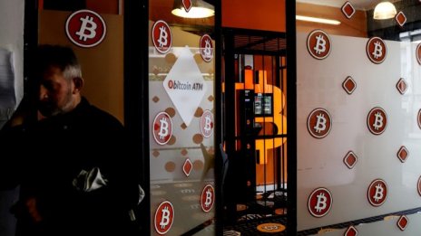 След кратък флирт с 23 хил. долара цената на биткойна се върна в познатите граници