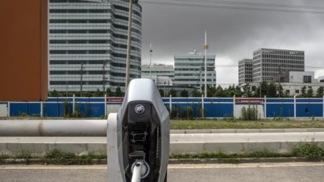 Шанхай остава до голяма степен под блокада