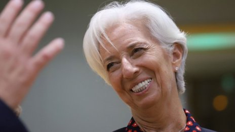 Централните банкери се събират около Кръглата маса