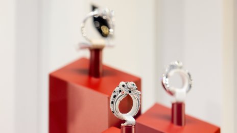 Продажбите на Richemont скочиха до рекордни нива през празничното тримесечие