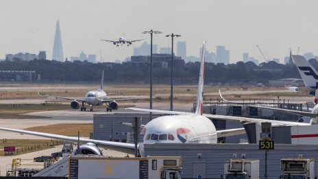 Проблемите заради кибератаките по някои европейски летища продължават втори ден