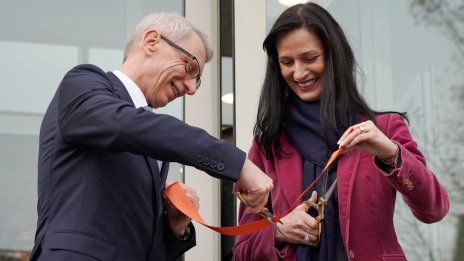 Българите оценяват със Среден (3) сглобката и предпочитат нови избори