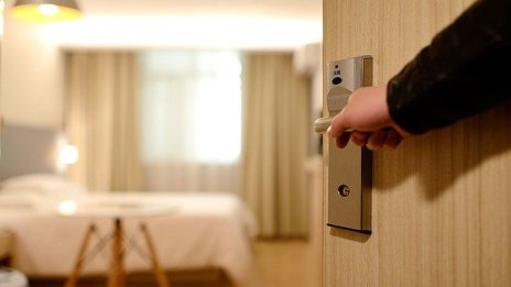 Сривът на приходите на хотелиерите у нас се влошава през ноември