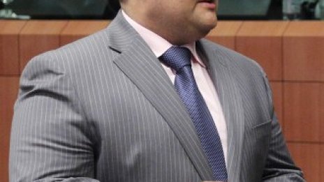 Холандски министър: Извънредни разговори за Испания не могат да бъдат изключени