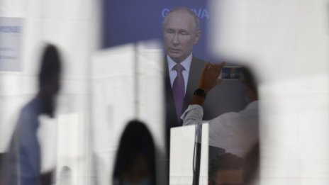 FT: Фалшивата демокрация на Путин лъсва в навечерието на изборите