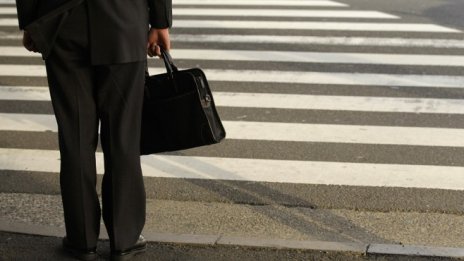 Конфликтът между синдикати и работодатели се задълбочава