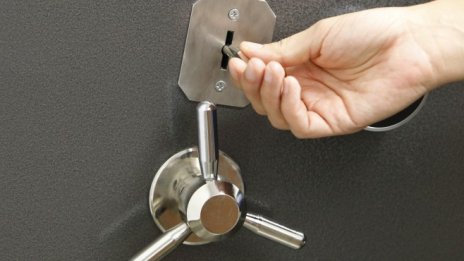 През 2018 г. няма да се финансират нови инвестиционни проекти с държавни заеми