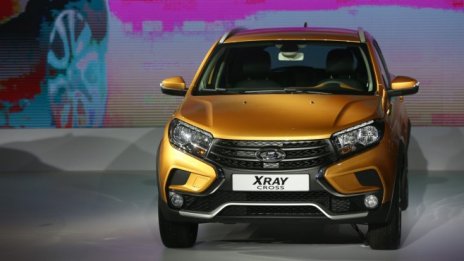 Продажбите на автомобили в Русия се свиват за 7-ми пореден месец през януари