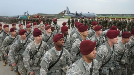 В Полша пристигнаха първите американски военни за подсилване защита на Източна Европа