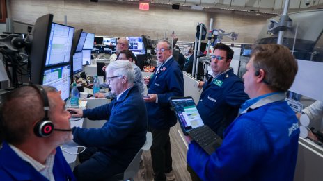 Дългът на страните от Г-7 подлага на натиск притеснените пазари