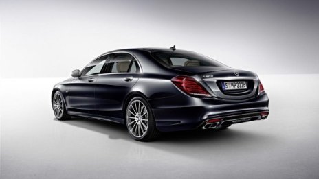 Флагманът Mercedes S600 дебютира в Детройт