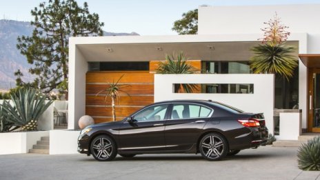 Honda показа обновения американски Accord
