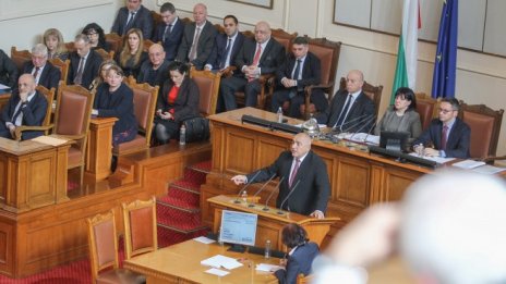 България въвежда едномесечно извънредно положение заради коронавируса