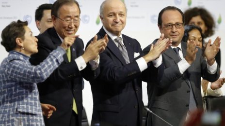 Спорове, постановки и подбор на думи - зад кулисите на сделката от Париж