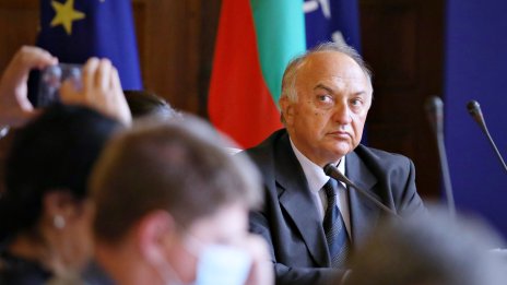 Д. Стоянов: Враг съм на безхаберието в българската армия, не на изтребителите F-16