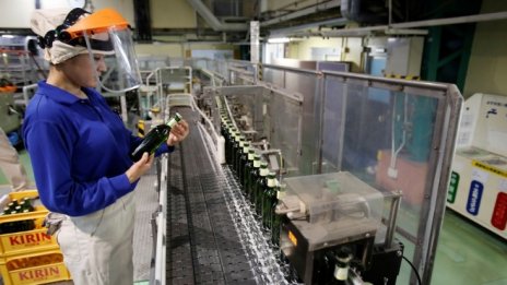 Индустриалното производство в Япония отчете най-големия си спад за година