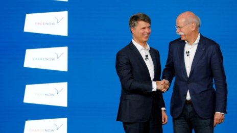 BMW и Daimler изковаха алианс за роботозирани коли