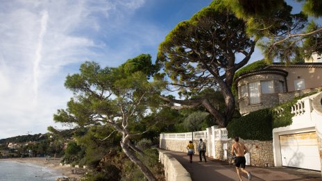 Богати американци предизвикват имотен бум на Френската Ривиера