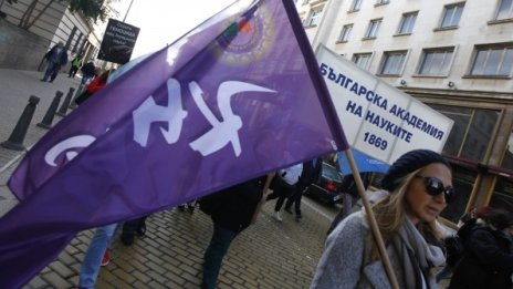 Жените инженери и научни работници в България са повече от мъжете