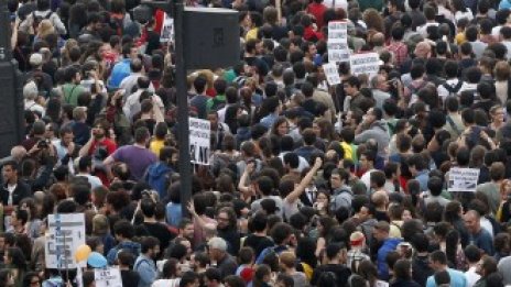 Експерт: Европа още не е навлязла в своята финансова криза 