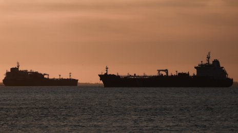 САЩ може да освободят от санкции иранския петрол, натоварен на танкери