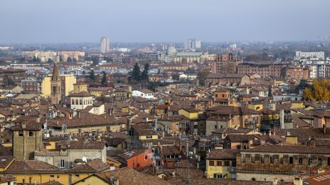 Домът на Ferrari и Lamborghini налага ново ограничение на скоростта - 30 км/ч