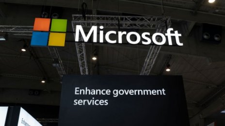 Регулаторът на Пентагона не откри проблеми с договора, възложен на Microsoft