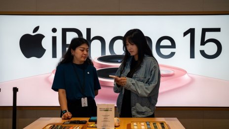 Продажбите на iPhone в Китай скочиха с 52%