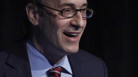 Как един студент победи в спор видни икономисти по въпроса с дълговете