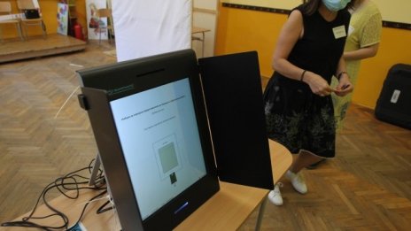 ЦИК проучва варианта на избори „2 в 1“ през ноември