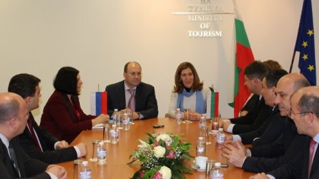 Руснаци с имоти в България ще получават 3-годишни визи