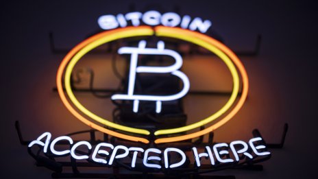 Възходът на биткойна се охлади на малко под 47 хил. долара