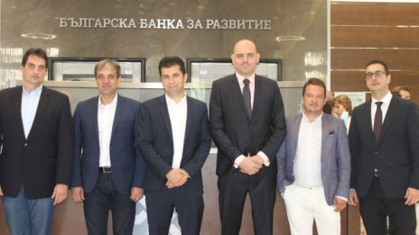 Съдия отново спря вписването на новия надзор на ББР 