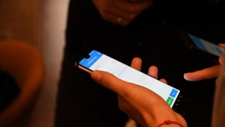 80% от българите предпочитат безконтактни плащания